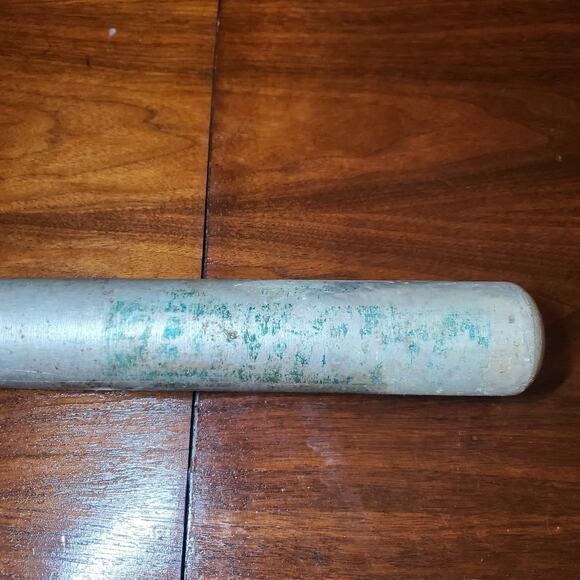 Softball Bat 30in - Picture 4 of 7